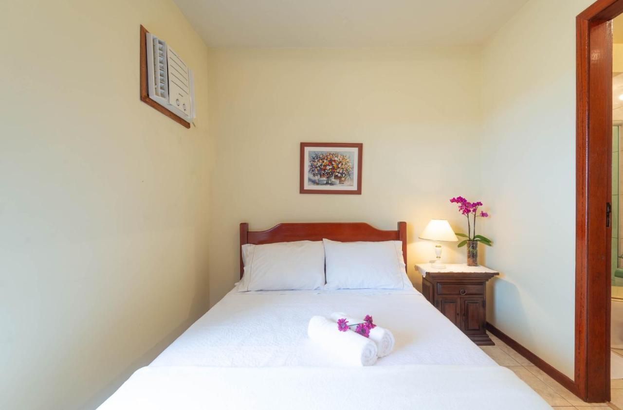Casa com piscina na melhor localização de Búzios -WIFI 500MB, SMART TV 4K - agua e luz cobrados a parte Extérieur photo