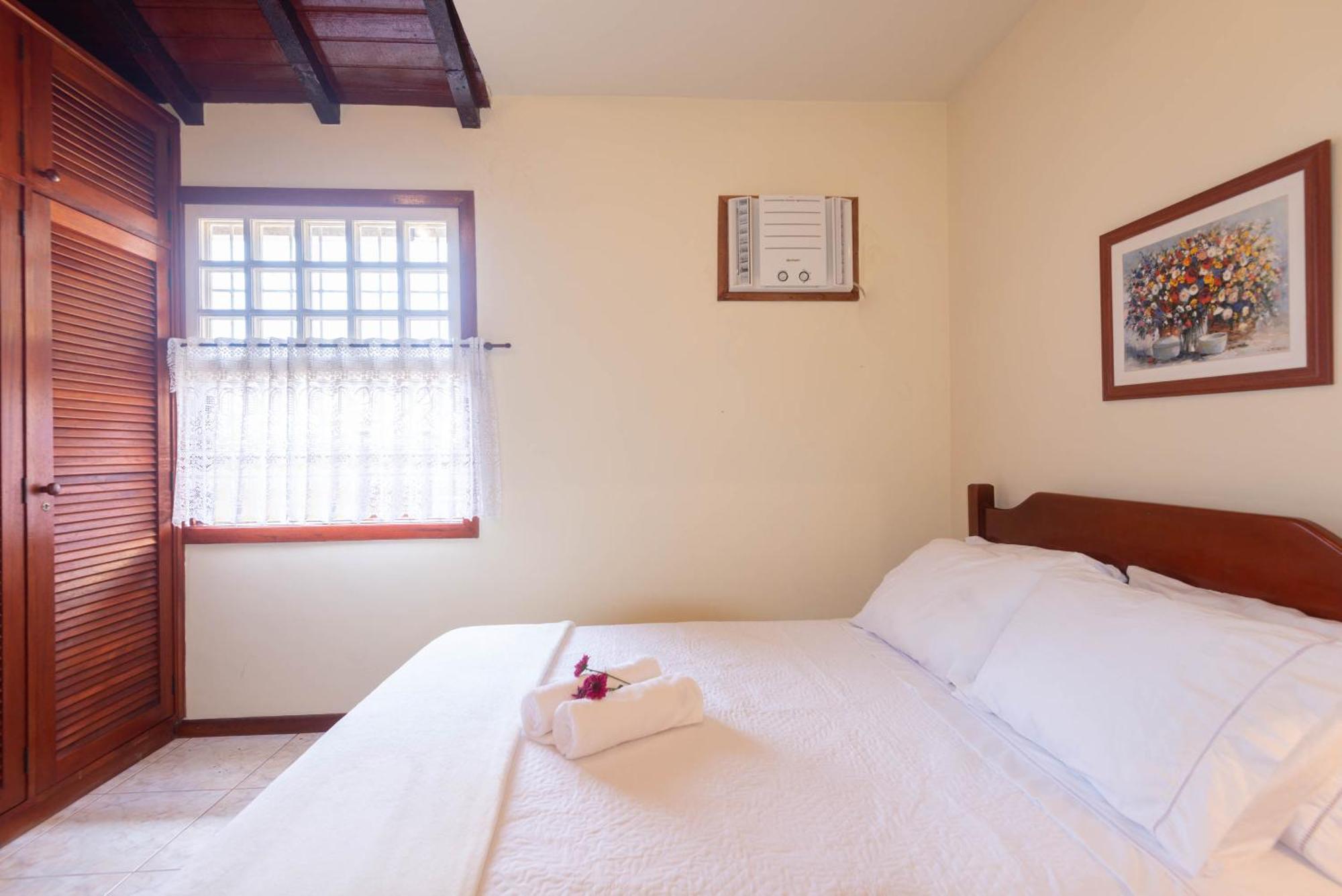 Casa com piscina na melhor localização de Búzios -WIFI 500MB, SMART TV 4K - agua e luz cobrados a parte Extérieur photo