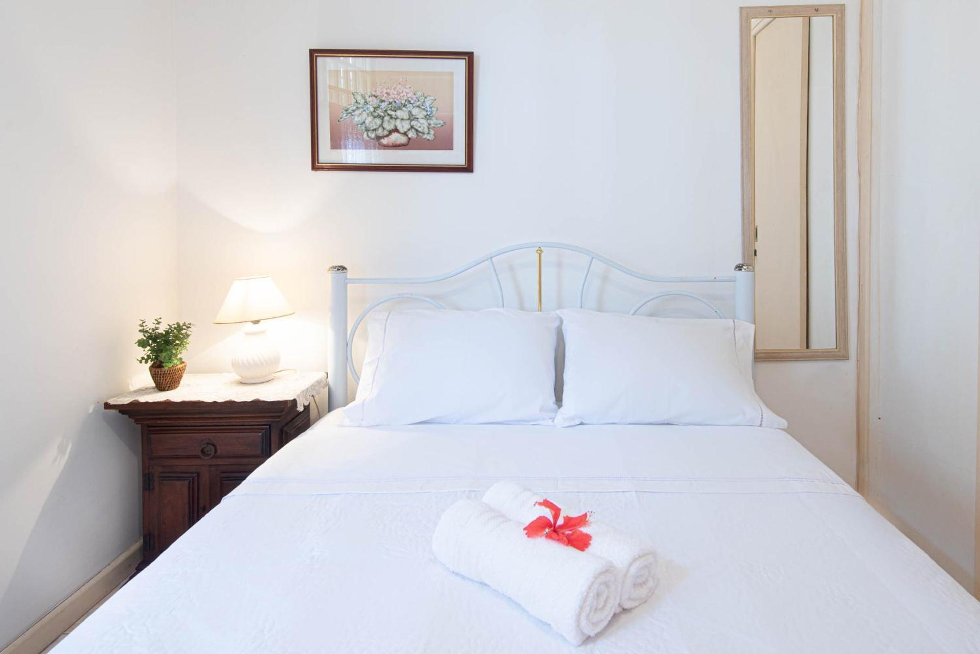 Casa com piscina na melhor localização de Búzios -WIFI 500MB, SMART TV 4K - agua e luz cobrados a parte Extérieur photo