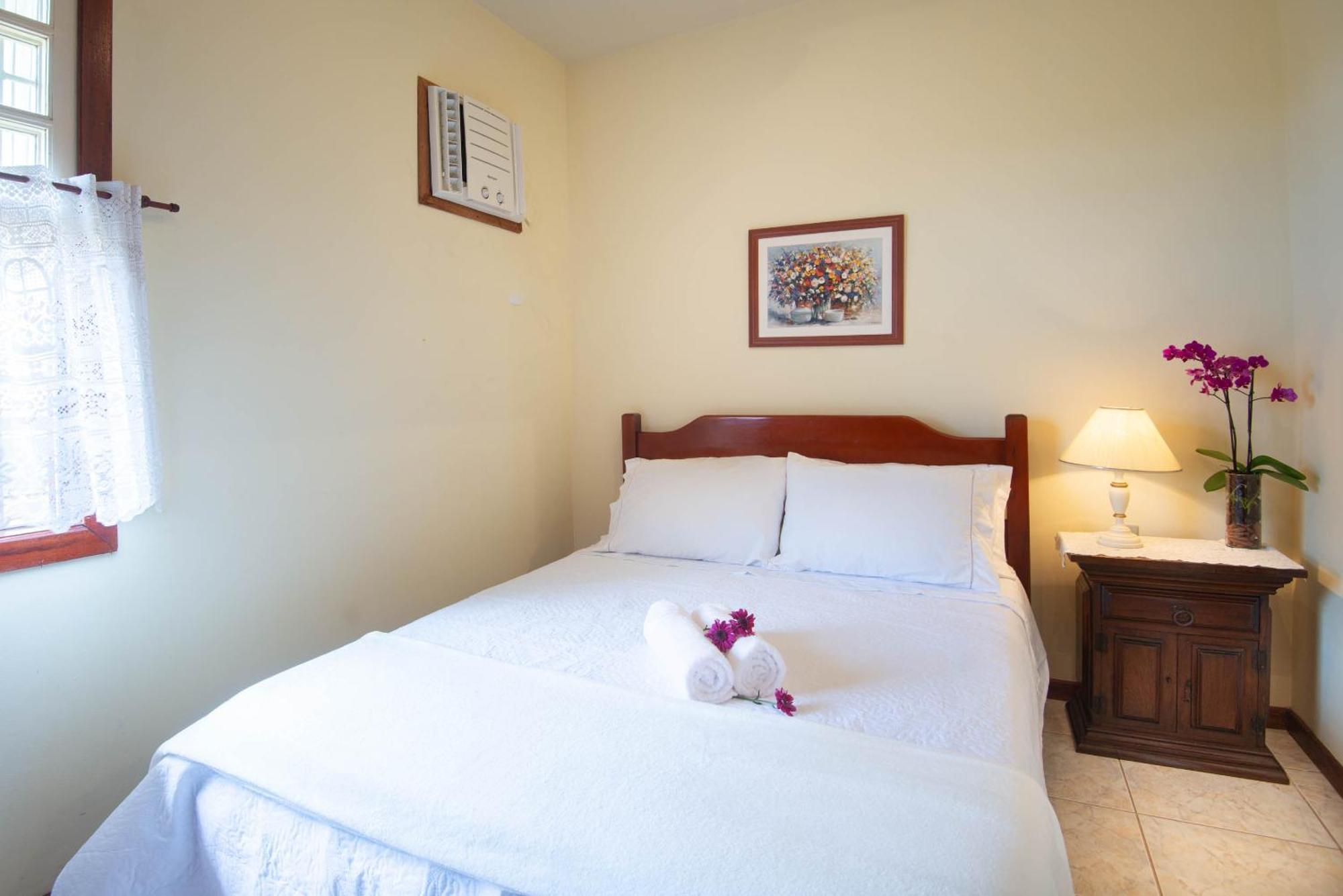 Casa com piscina na melhor localização de Búzios -WIFI 500MB, SMART TV 4K - agua e luz cobrados a parte Extérieur photo
