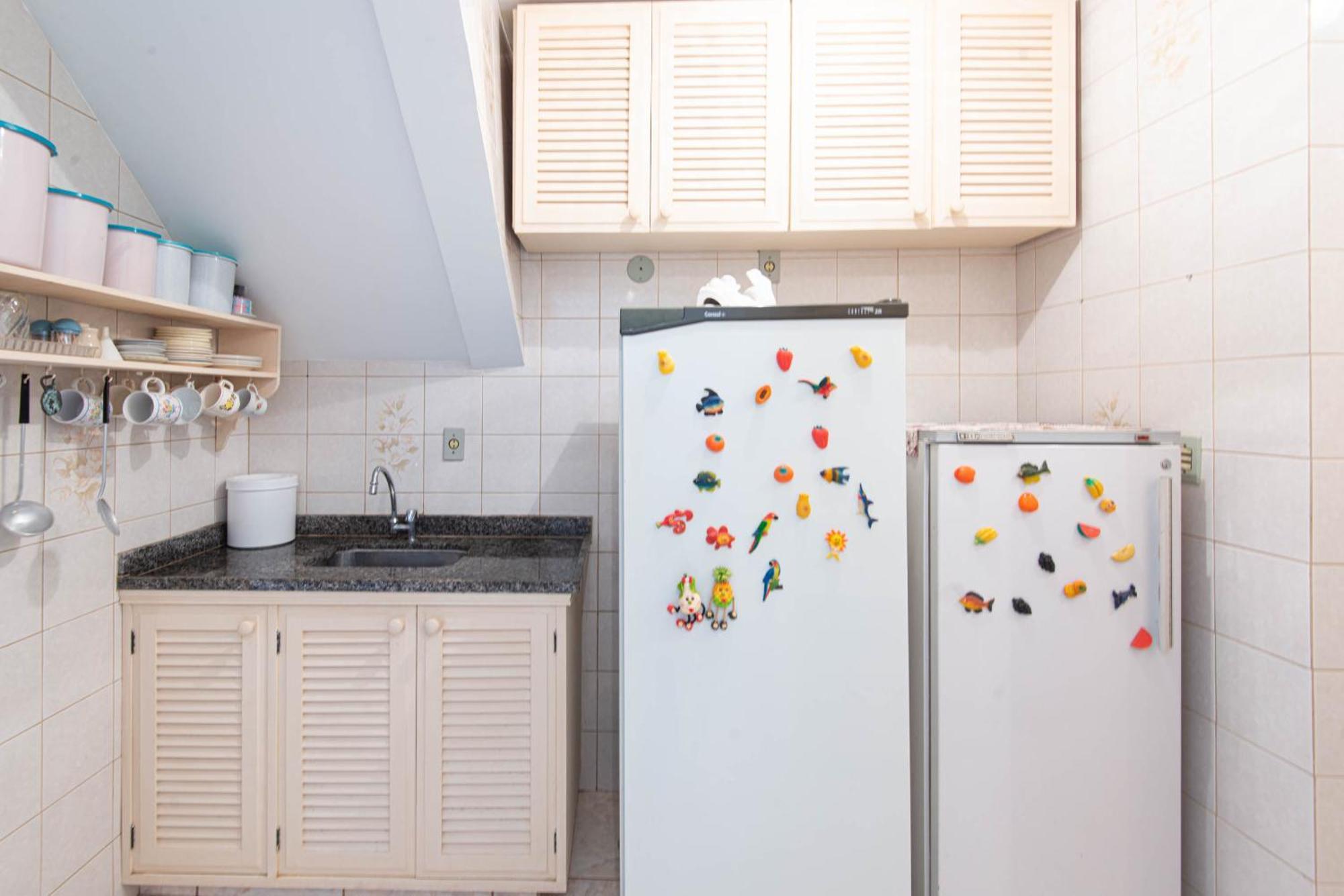 Casa com piscina na melhor localização de Búzios -WIFI 500MB, SMART TV 4K - agua e luz cobrados a parte Extérieur photo