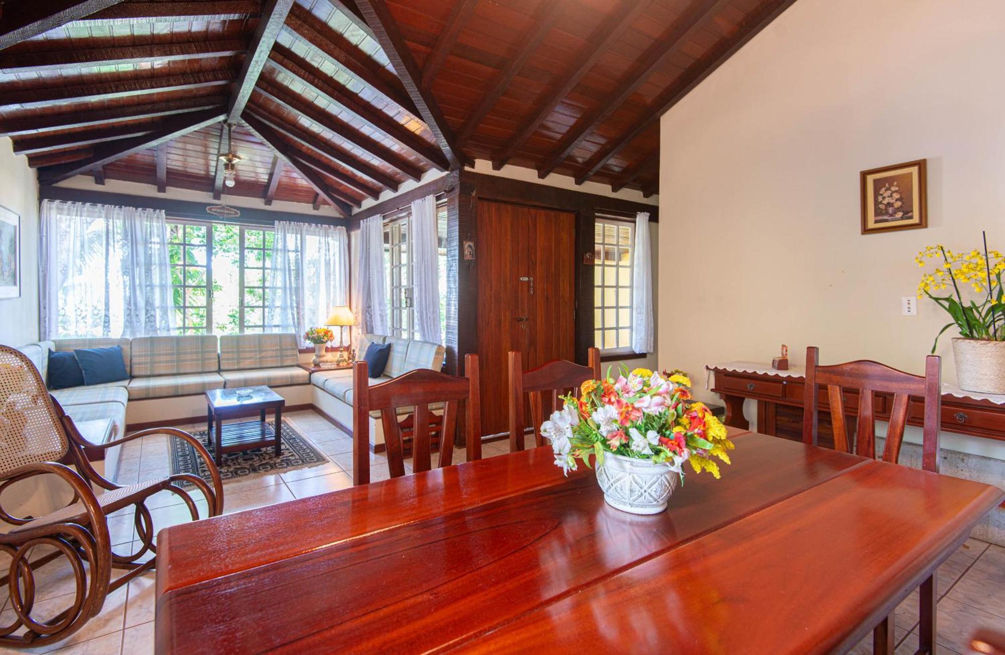 Casa com piscina na melhor localização de Búzios -WIFI 500MB, SMART TV 4K - agua e luz cobrados a parte Extérieur photo