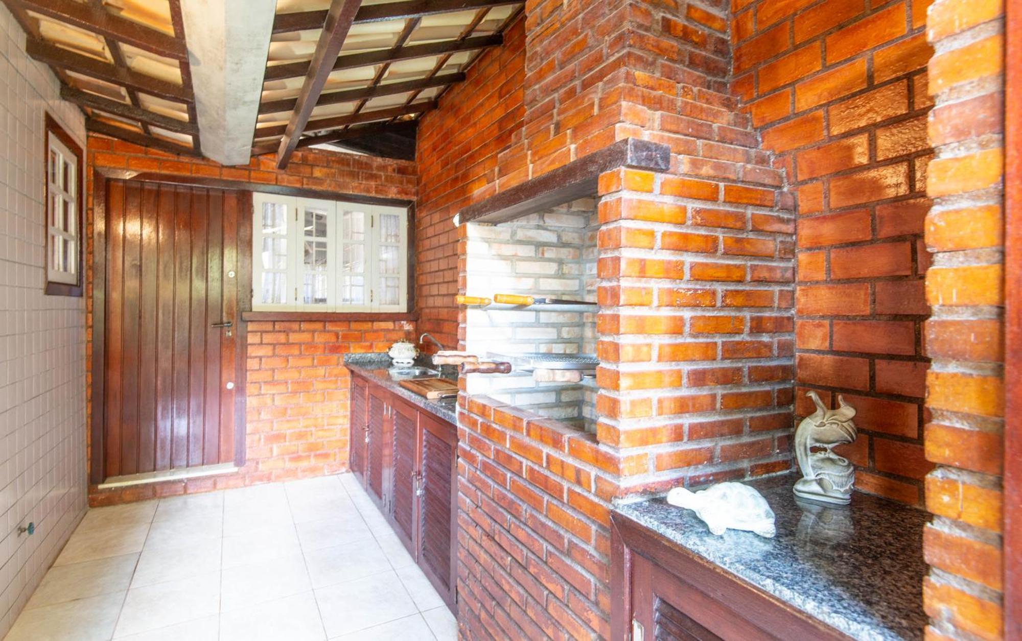 Casa com piscina na melhor localização de Búzios -WIFI 500MB, SMART TV 4K - agua e luz cobrados a parte Extérieur photo